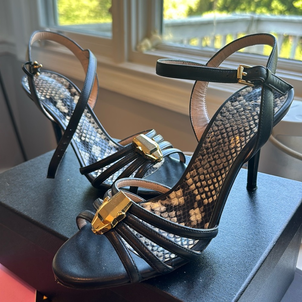 VINTAGE CAVALI TIGER HEELS